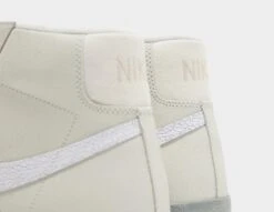 Nike Blazer Mid '77 EMB -Mode de Rêve sz 620514 e